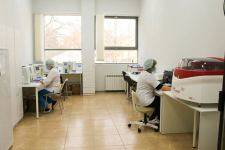 Центр медицинских 

осмотров - Лаборатория Варфоломеева 243а