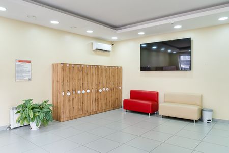 Центр медицинских осмотров - Поликлиника Ростов пр-кт.Соколова 84/302 - раздевалка